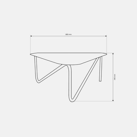 Triangular modern metal coffee table with sculptural legs in living room طاولة قهوة معدنية عصرية بشكل مثلث وأرجل نحتية في غرفة المعيشة